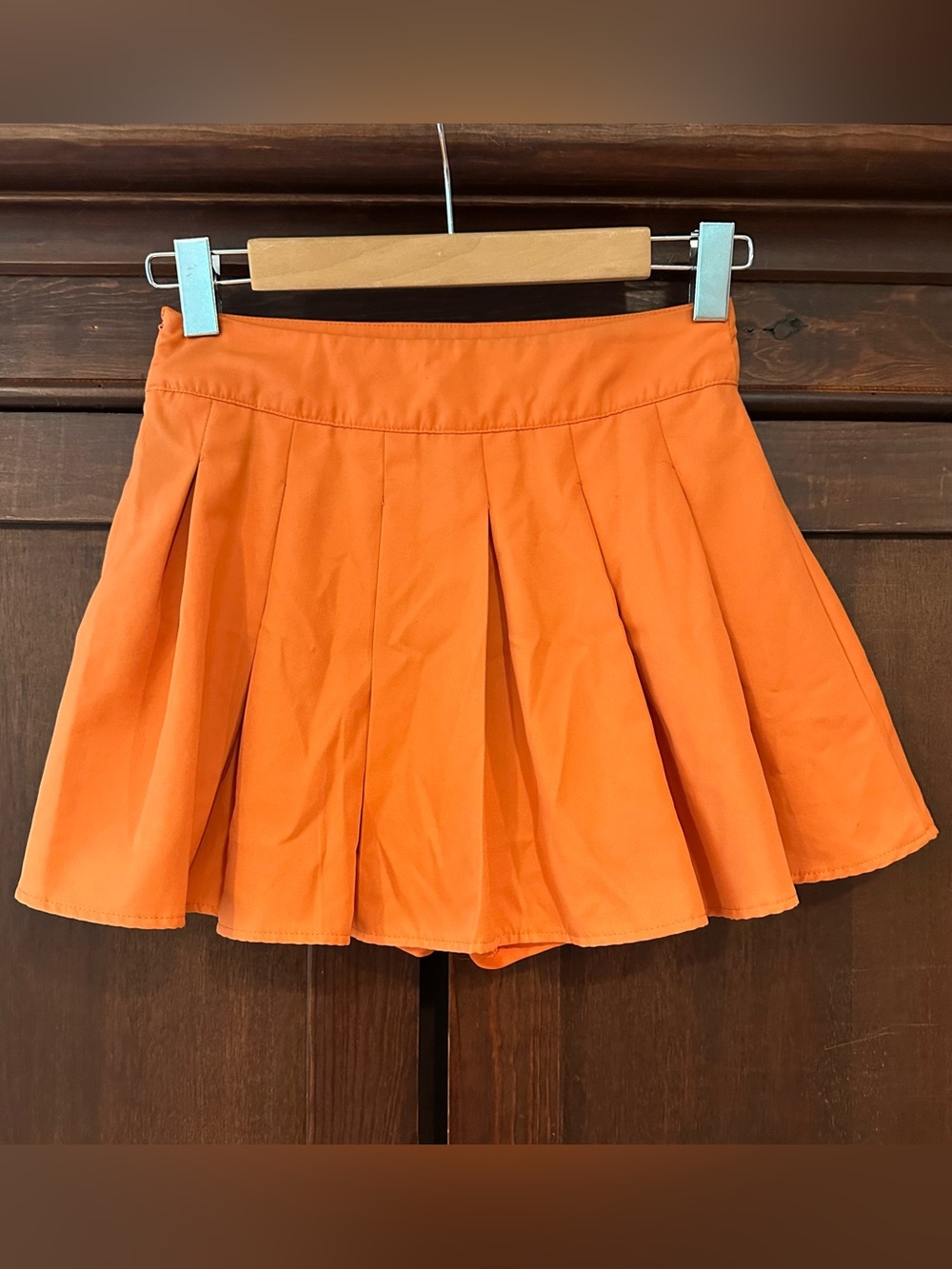 SHEIN • skort • pleated • side zip